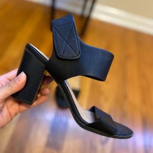 Velcro Black Sandal with Heel